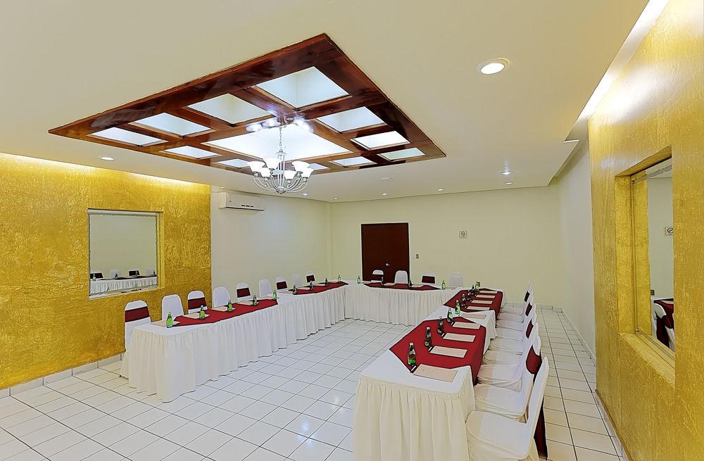 Olmeca Plaza Urban Express Hotel Villahermosa Kültér fotó