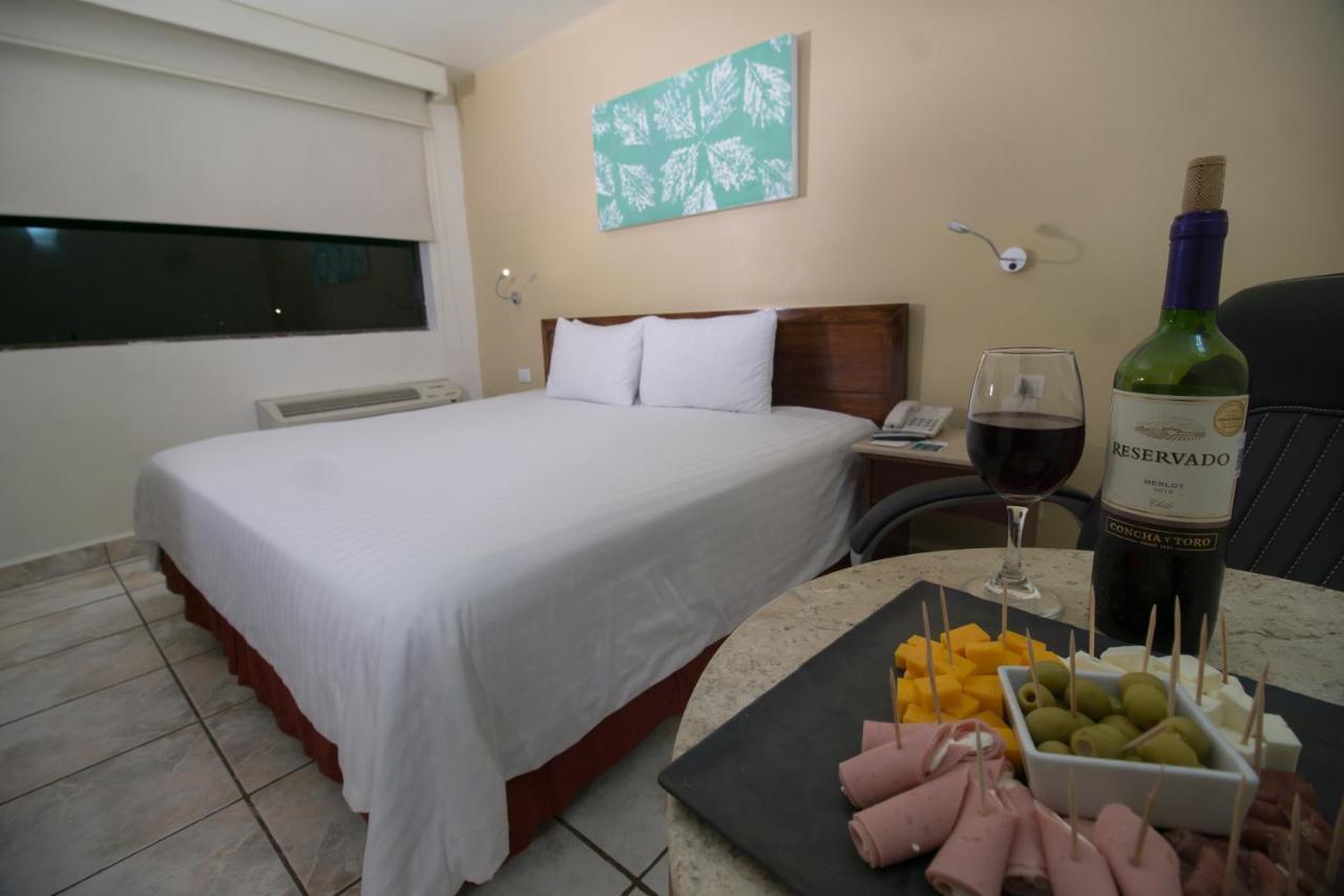Olmeca Plaza Urban Express Hotel Villahermosa Kültér fotó